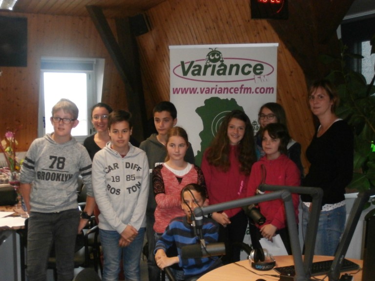Lire la suite à propos de l’article Le Club Radio du Collège Audembron à Variance FM